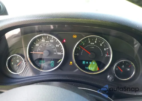 2013 Jeep Wrangler Unlimited Sport z USA, uszkodzony, nr VIN 1C4BJWDG3DL553102